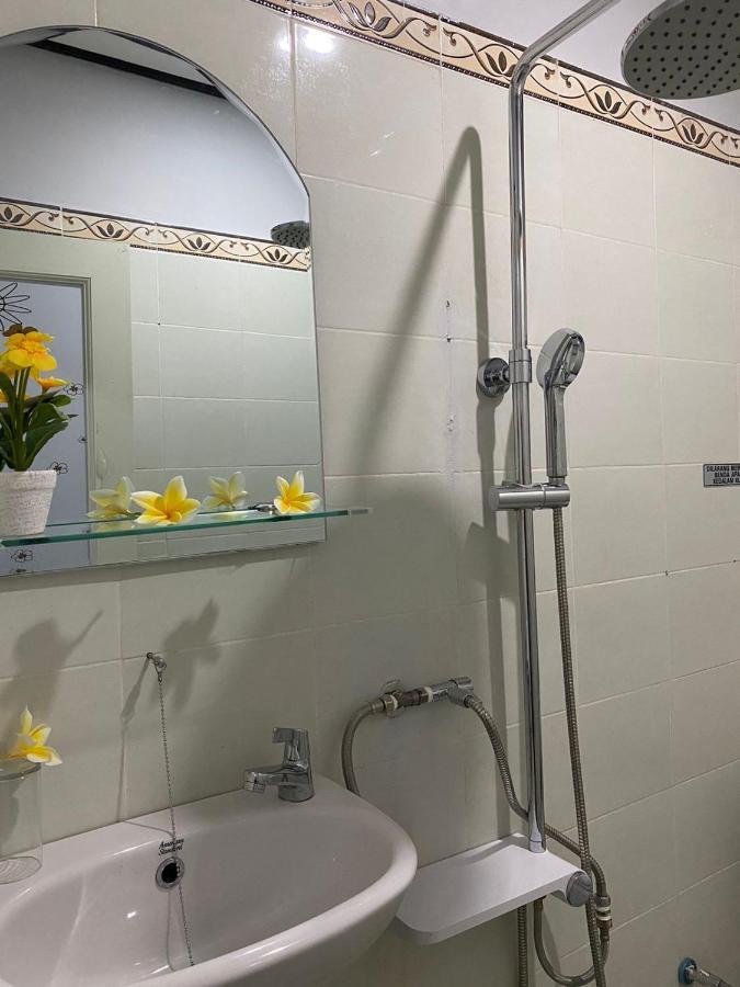 Guest House Pondok Puspa Ayu Кута Екстер'єр фото