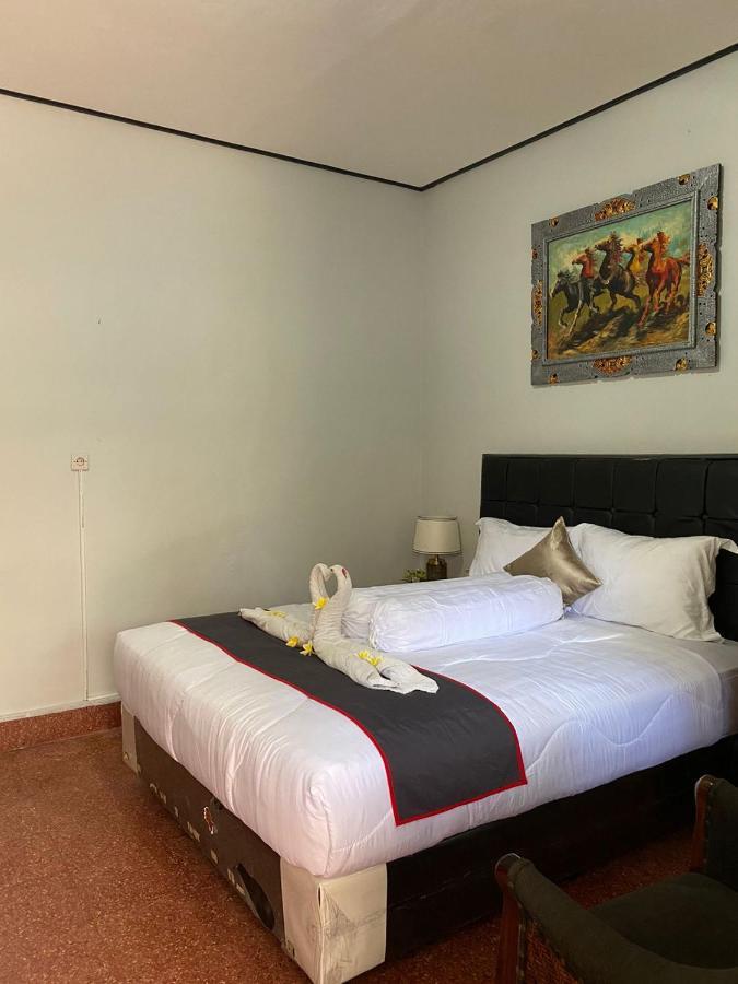 Guest House Pondok Puspa Ayu Кута Екстер'єр фото